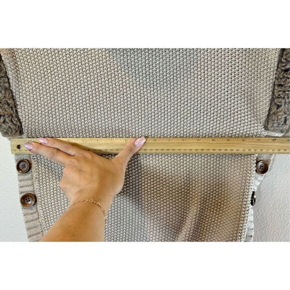 Aspen Kids Girls Poncho Turtleneck Button Side Fur Trim Sweater Size 10/12 - Picture 7 of 8